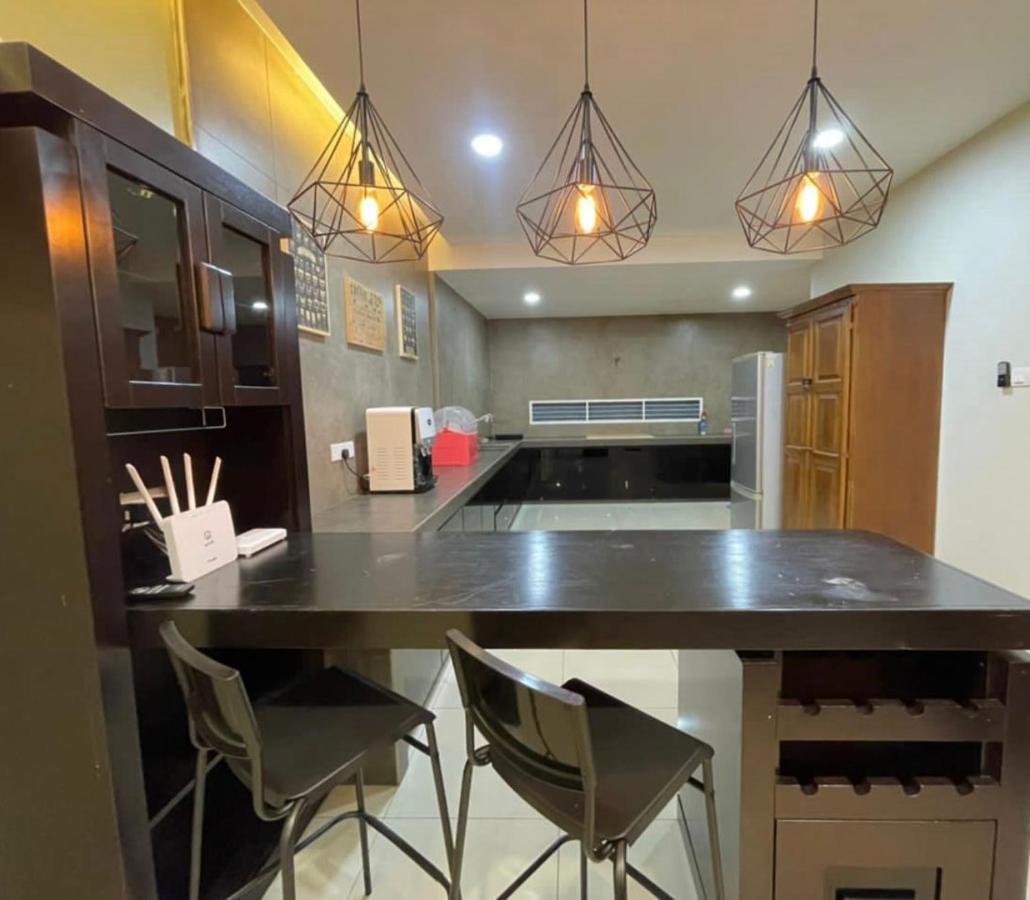 הוילה קואנטאן R3Trohouse 3Br 8Pax Ps4,Pool Table,Netflix מראה חיצוני תמונה